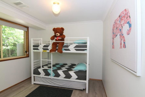 12 Mount Porepunkah Road - Accommodation Directory 3