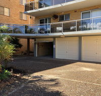 13 'Parkview' 11-13 Catalina Close - great location unit with a locked garage - Accommodation Directory