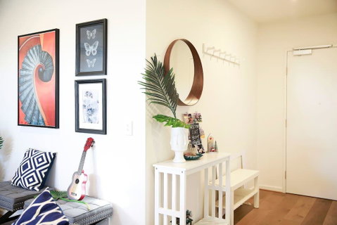 136, Light-filled Homely Box Hill Apt, 2Bed2BathFreeParking - Accommodation Directory 2