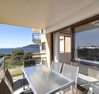 15 'Intrepid' 3 Intrepid Close - right on the beachfront - Accommodation Directory