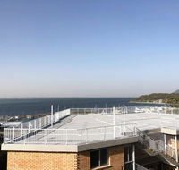 15 Dolphin Cove 2 - 6 Government Rd - Stunning Penthouse with views lift  Ducted Air Conditioning - Accommodation Directory