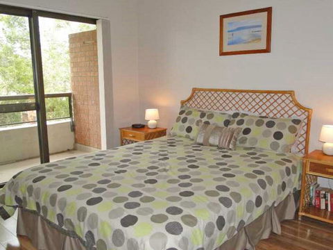 19 'The Commodore' 9-11 Donald Street - Two Bedroom Unit In The CBD Of Nelson Bay - Accommodation Directory 1