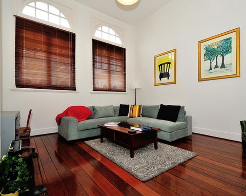 1904 - Central Historic 1 Bedroom Apartment - Accommodation Directory 0