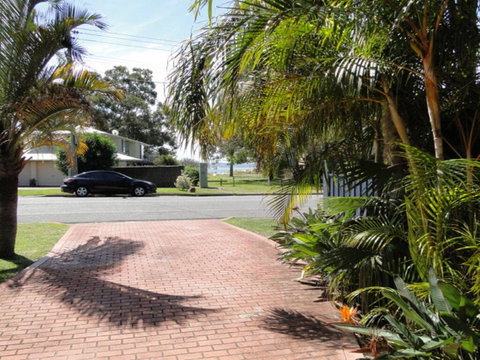 2 'Copacabana', 61 Sandy Point Road - Cute Unit With Water Views From The Balcony - Accommodation Directory 0