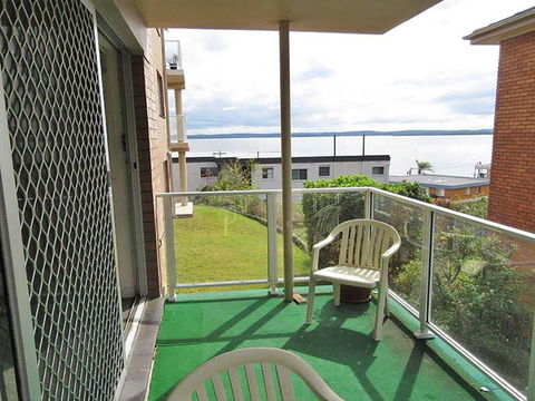 2 'Highpoint' 4 Magnus Street - Two Bedroom Unit Close To Nelson Bay CBD - Accommodation Directory 3