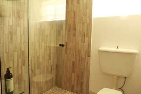 2 Bedroom Close To CBD - Accommodation Directory 1