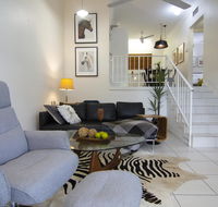 2 Bedroom close to CBD - Accommodation Directory