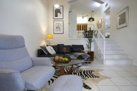 2 Bedroom close to CBD