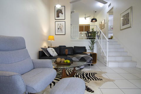 2 Bedroom Close To CBD - Accommodation Directory 0