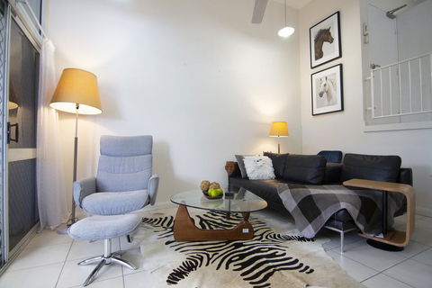 2 Bedroom Close To CBD - Accommodation Directory 3