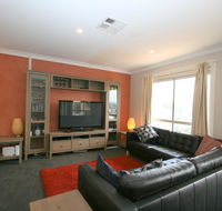 2/17 Jillamatong Street - Accommodation Directory