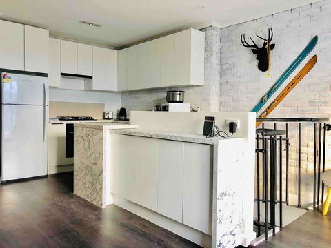 24 Lawlers 3 Bedroom - Accommodation Directory 1