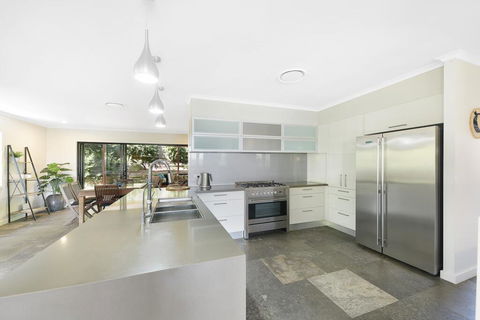 250 David Low Way, Peregian Beach - Accommodation Directory 1