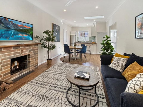 Black Cockatoo Cottage - Accommodation Directory 3