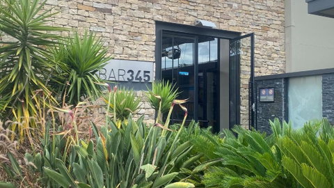 Blue Gums Hotel Motel - Accommodation Directory 0