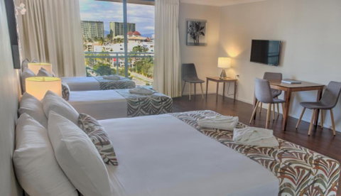 Cairns Plaza Hotel - Accommodation Directory 4