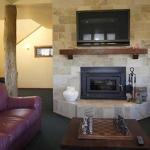 Camelot - Accommodation Directory 4