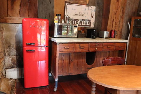 Capers Cottage And Barn Accommodation - Accommodation Directory 3