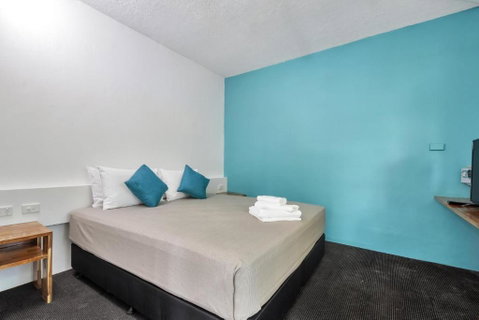 Capitanos - Accommodation Directory 2