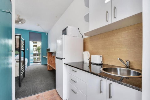 Capitanos - Accommodation Directory 3