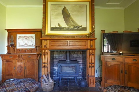 Casilda House-Central Waterfront - Accommodation Directory 3