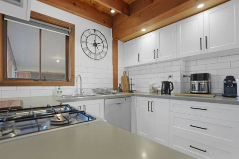 Cedar Chalet - Accommodation Directory 4