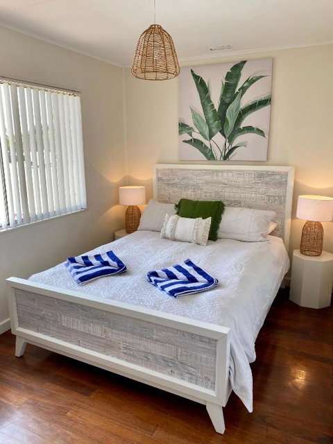 Central Views - Accommodation Directory 3