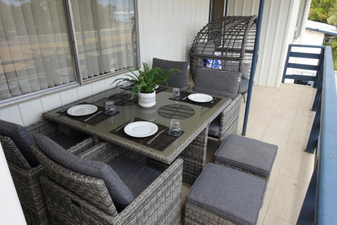 Central Views - Accommodation Directory 2