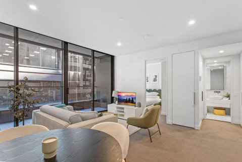 Chic 1-Bed With Pool & Amenities In St Kilda Road - Accommodation Directory 0
