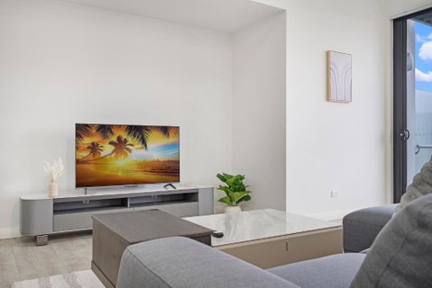 Chic 3BR Home With Parking Convenient To City - Accommodation Directory 1