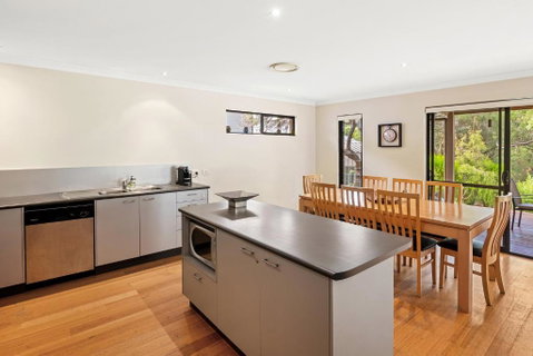 Cienna - Accommodation Directory 4