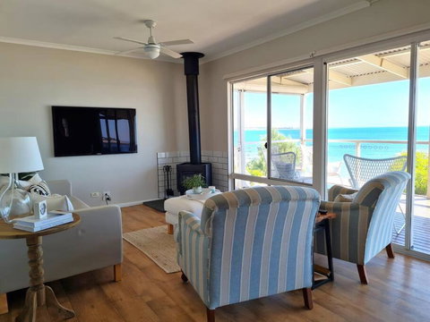 Cloud 9 - Accommodation Directory 1