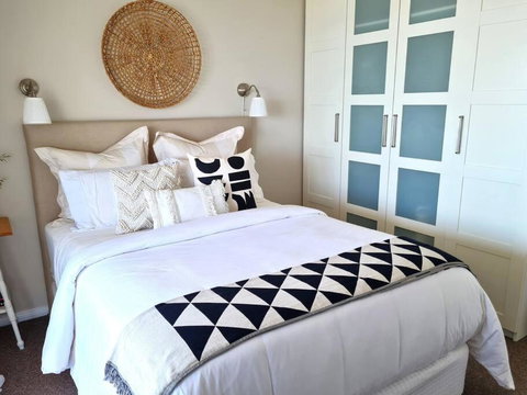 Cloud 9 - Accommodation Directory 3