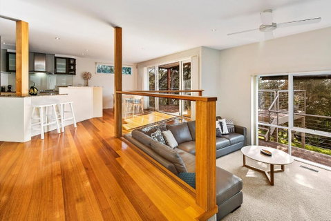 Cloud Nine - Accommodation Directory 1