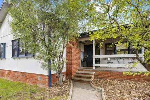 Coastal Charm Dog Friendly Home By Custom Bnb Hosting - Accommodation Directory 1