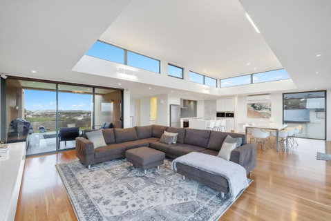 Cloudview - Accommodation Directory 2