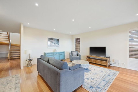Cloudview - Accommodation Directory 3