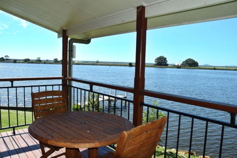 Coast And Country Cabin 3 - Accommodation Directory 1