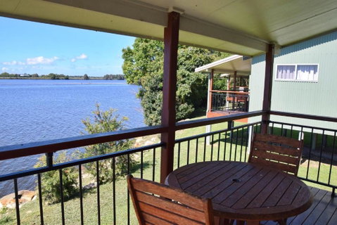 Coast And Country Cabin 3 - Accommodation Directory 2