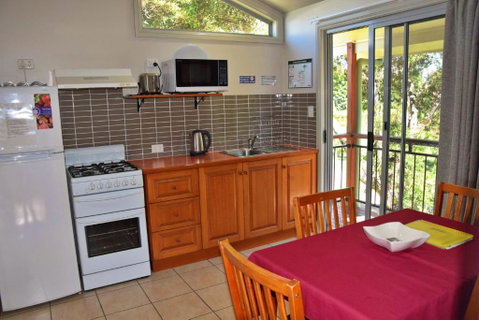 Coast And Country Cabin 3 - Accommodation Directory 4