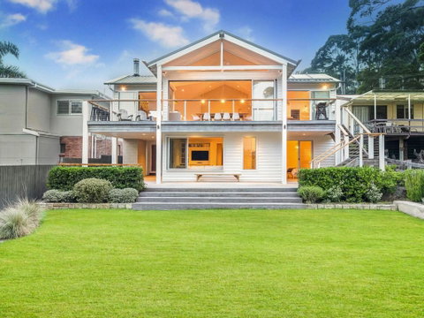 Coast At Hyams Beach - Accommodation Directory 0