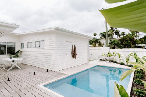 Coastal Chic Poolside Villa- Pet Friendly - Accommodation Directory 0