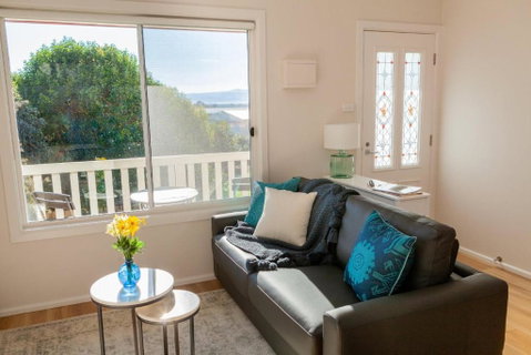 Coldstream Cottage - Accommodation Directory 0
