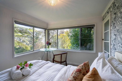Cozy 3BR In Upwey Villa Scenic Dandenongs Mountain Views - Accommodation Directory 4