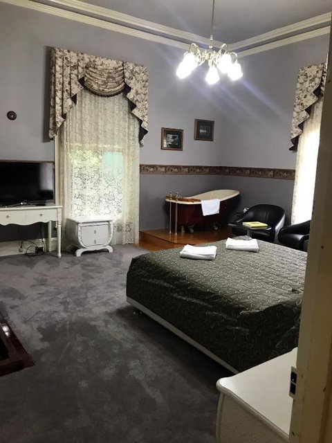 Daylesford Motor Inn Vic Pty Ltd - Accommodation Directory 2