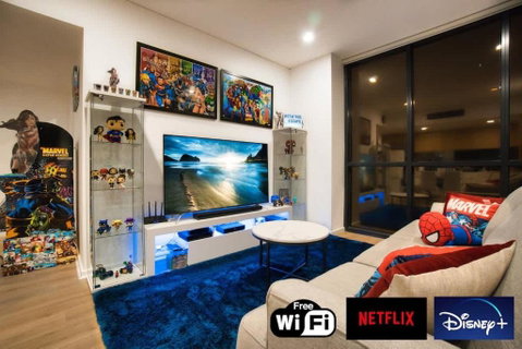 DC Vs Marvel Theme Ft Arcade Machine Pool Gym Sauna BBQ - Accommodation Directory 0
