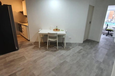 Dana-Spacious Private Room In Shared 2-Bedroom Apartment-1 - Accommodation Directory 4