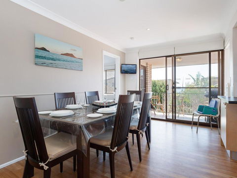 3 'ENDEAVOUR', 13 ONDINE CL - LARGE THREE BEDROOM UNIT WITH FILTERED WATER VIEWS - Accommodation Directory 1