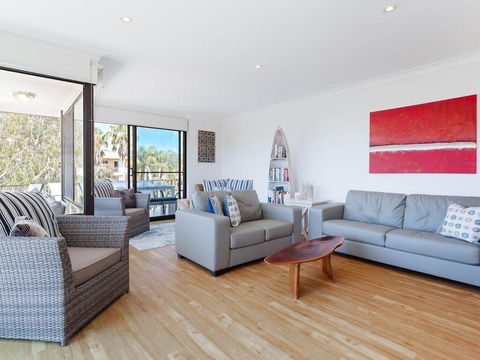 3 'ENDEAVOUR', 13 ONDINE CL - LARGE THREE BEDROOM UNIT WITH FILTERED WATER VIEWS - Accommodation Directory 2