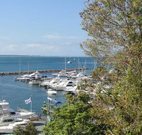 3 'Paradiso' 4 Laman Street - aircon pool heart of town water views - Accommodation Directory